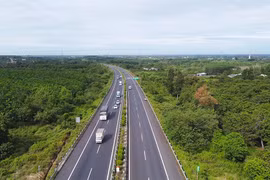 Từ 7/6 cấm xe máy lưu thông trên đường dẫn cao tốc TP HCM - Long Thành - Dầu Giây