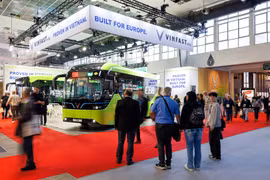 Ra mắt hai mẫu xe buýt điện VinFast tại châu Âu
