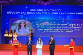 Hà Nội vinh danh 852 học sinh xuất sắc, tiêu biểu