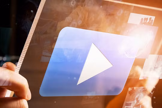 Báo Guardian rời 'vùng an toàn' để chạy đua với TikTok