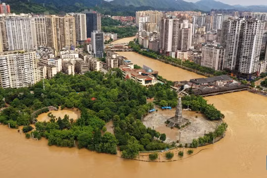 Mưa lớn tại Trung Quốc khiến 22 người thiệt mạng, 20 người mất tích