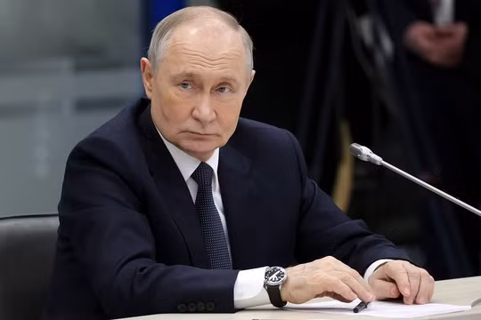 Ông Putin điện đàm 90 phút với ông Trump, thảo luận về Ukraine và NATO