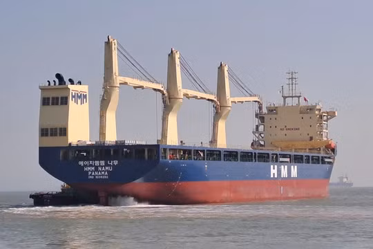 Hàn Quốc phản hồi tuyên bố của ông Trump về vụ nổ tàu tại eo biển Hormuz