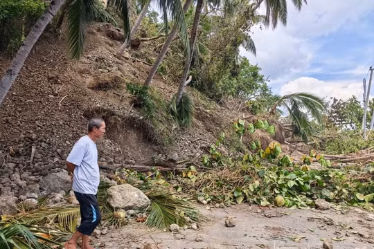 Động đất Philippines làm đáy biển trồi lên 2 mét, san hô và sinh vật biển chết hàng loạt