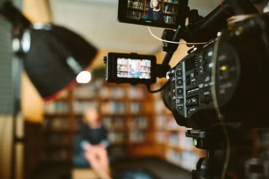 Báo chí cần cách kể chuyện mới trong thời đại video và AI