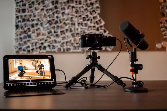 Podcast video trở thành hướng đi mới của các hãng tin lớn