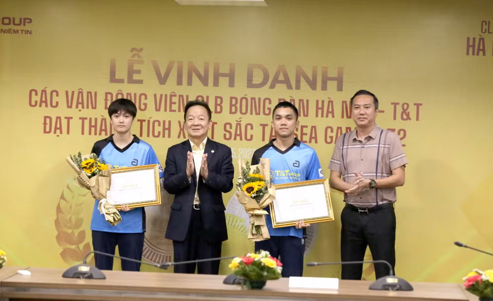 bong ban ha noi tt gianh 2 huy chuong vang tai giai cac doi manh quoc gia hinh 3
