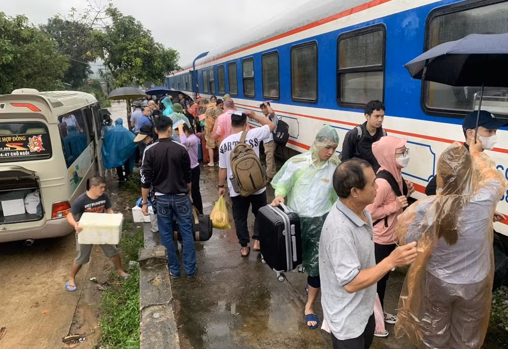 sat lo nghiem trong tren tuyen duong sat bac nam qua ha tinh hinh 2