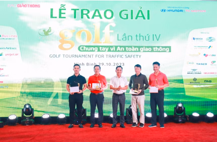 golfer nguyen hong hai gianh chuc vo dich giai golf chung tay vi atgt 2023 hinh 8