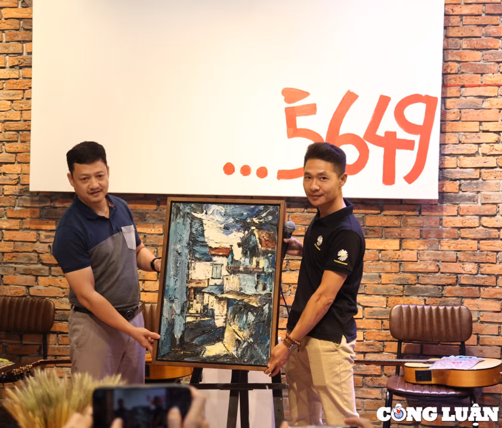 nsut xuan bac chung tay tai phien dau gia nghe thuat xoa diu noi dau 5649 hinh 4