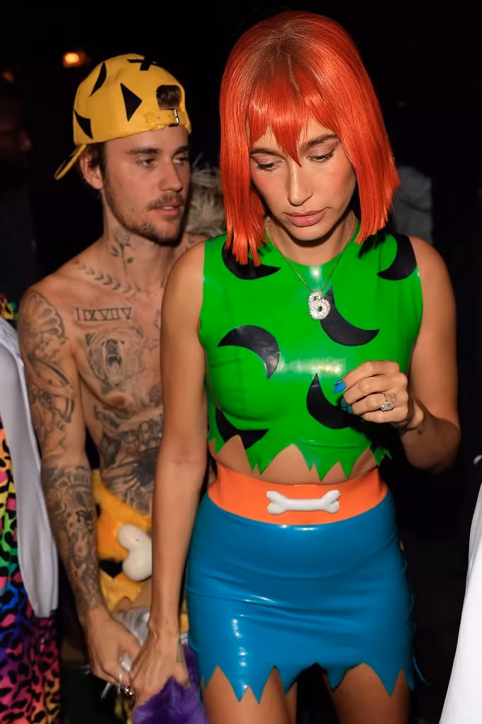 paris hilton va jessica alba hoa than thanh britney spears dip halloween hinh 1