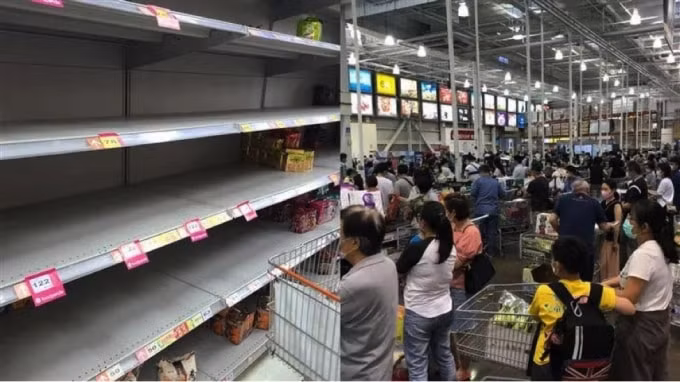 Người dân Đài Loan “càn quét” sạch các kệ hàng mì gói, giấy vệ sinh và những vật dụng khác. Ảnh: CNA.