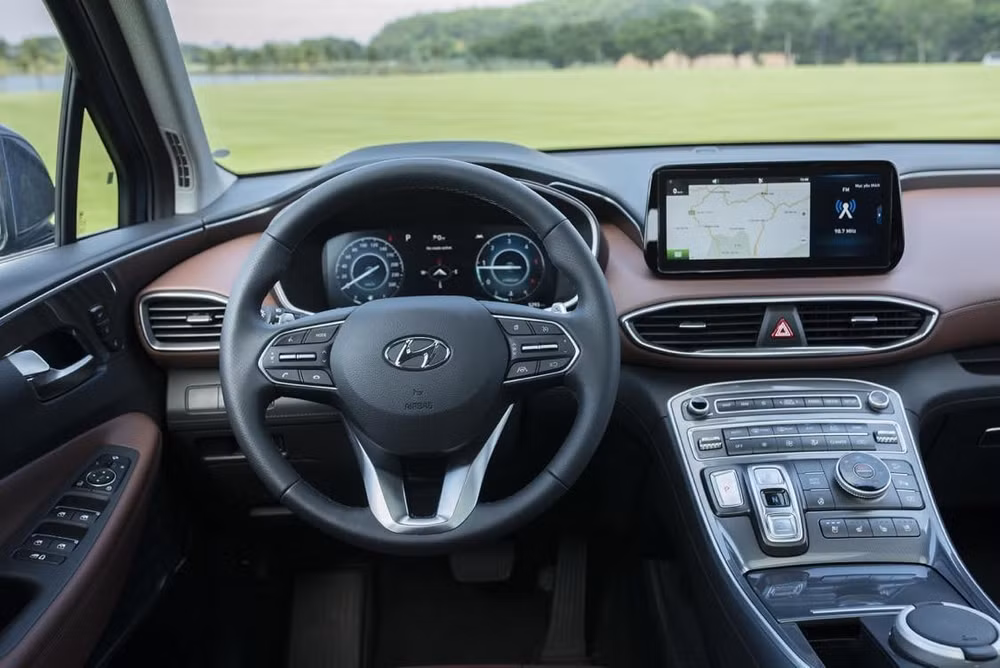 Khoang lái của Hyundai Santa Fe thế hệ mới. Ảnh: Hyundai