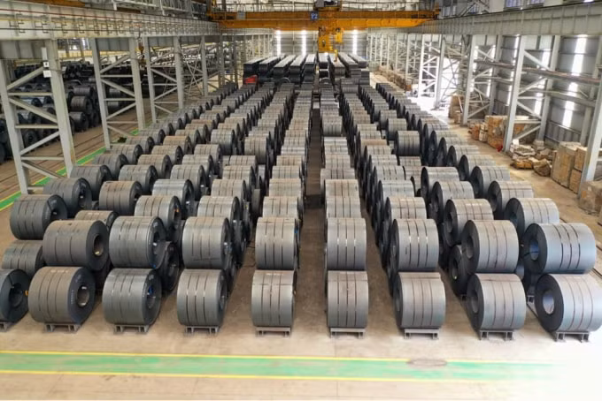 Xuất khẩu thép trong 4 tháng đầu năm tăng rất mạnh, tác động đáng kể đến giá thép trong nước (Ảnh minh họa).