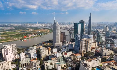 Mặc dù thị trường đang thiếu nhà ở nghiêm trọng, nhất là dòng nhà ở giá thấp, thế nhưng, tốc độ phê duyệt các dự án mới rất chậm.