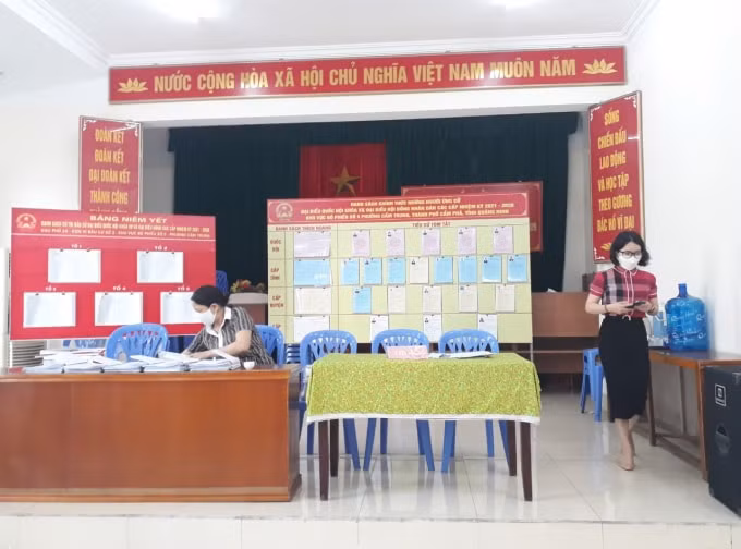 Khu vực bỏ phiếu số 5, phường Cẩm Trung, Cẩm Phả.