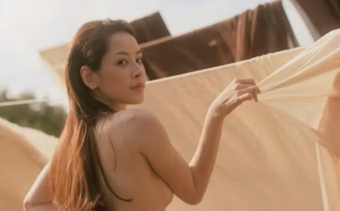 Mời anh vào team em của Chi Pu phải tự gắn thẻ để giới hạn tuổi người xem.