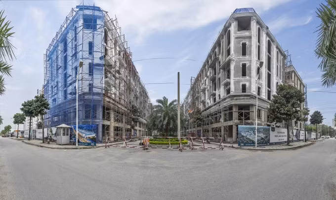 Shophouse Him Lam Vạn Phúc là dự án gần hoàn thiện mới mở bán.