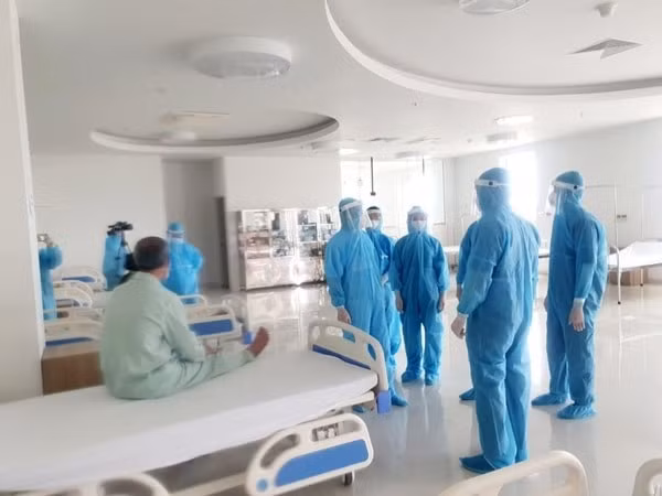 Tính từ 18 giờ ngày 13/5 đến 6 giờ ngày 14/5, Việt Nam ghi nhận thêm 30 ca mắc mới COVID-19