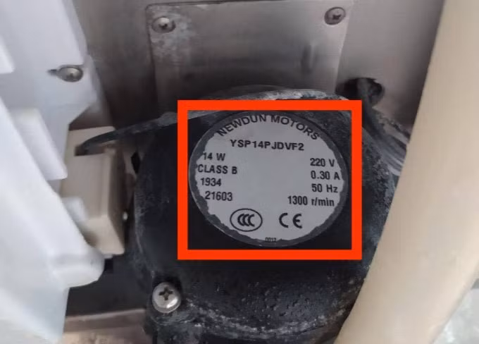 Linh kiện Trung Quốc bên trong sản phẩm được người bán giới thiệu 100% nhập khẩu từ Nhật Bản và châu Âu.