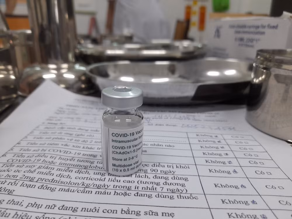 Vắc xin Covid-19 được phân bổ tiêm cho lực lượng tuyến đầu tại Đà Nẵng. Ảnh: TL