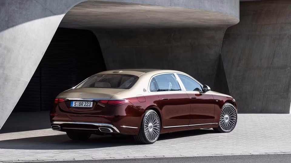 Mercedes-Maybach S 650 2022. Ảnh: Carbuzz