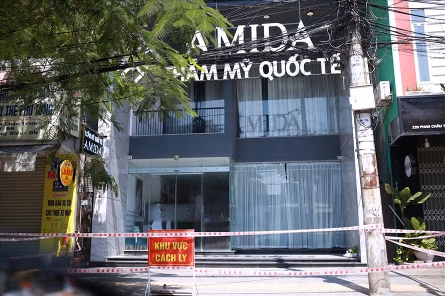 Thẩm mỹ viện AMIDA tại Đà Nẵng là nơi lây lan dịch bệnh cho nhiều người. Ảnh: laodong.vn