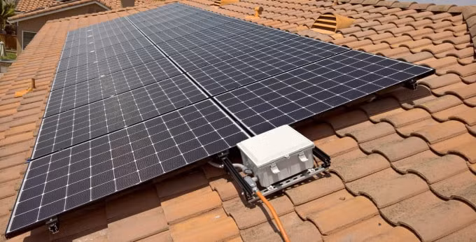 Ấn Độ khởi xướng điều tra chống bán phá giá đối với pin năng lượng mặt trời Việt Nam.