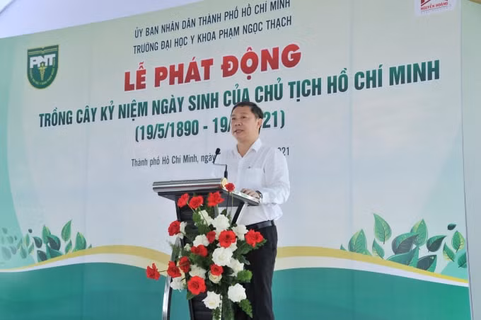Phó Chủ tịch UBND TP. HCM Dương Anh Đức phát biểu tại lễ phát động trồng cây kỷ niệm 131 năm ngày sinh Chủ tịch Hồ Chí Minh.