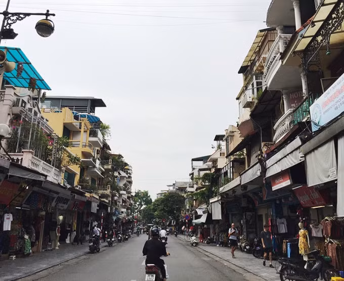 Nhà phố cổ không hề dễ bán.