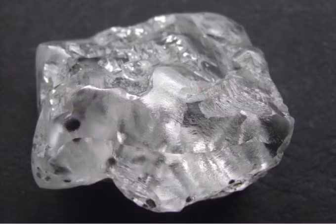 Viên kim cương trắng loại hai, 370 carat được khai thác tại mỏ Letšeng ở Lesotho. (Nguồn: Gem Diamonds Photo).