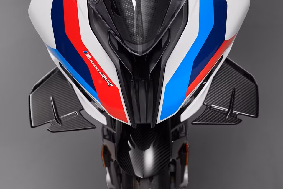 BMW M 1000 RR. Ảnh: Rideapart