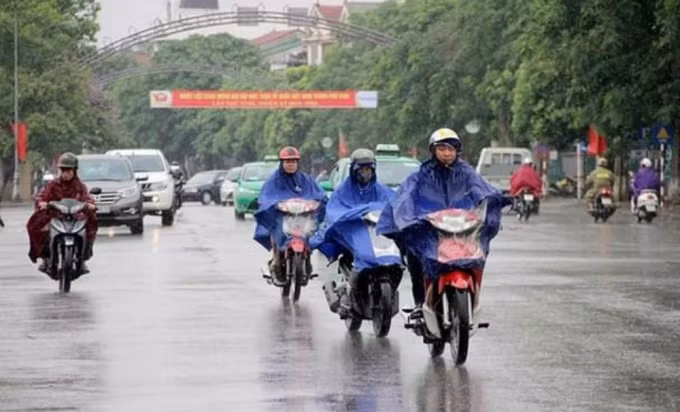 Bắc Bộ ngày nắng nóng, đêm mưa to đến rất to (Ảnh: baomoi)