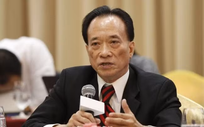 Theo TS Nguyễn Trí Hiếu, thuế giá trị gia tăng (VAT) và thuế thu nhập doanh nghiệp chính là 2 bất cập của ngành thuế hiện nay, đang là rào cản cho nền kinh tế hồi phục.