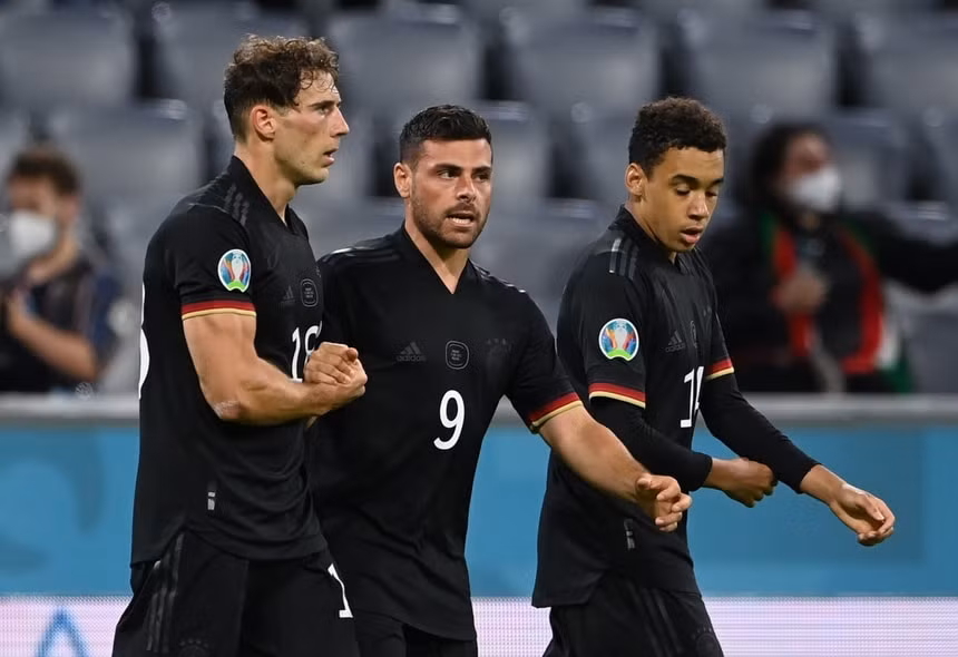 Goretzka giải cứu tuyển Đức với bàn thắng 