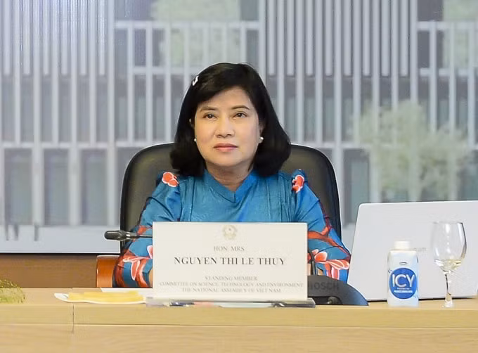 Ủy viên Thường trực Ủy ban Khoa học, Công nghệ và Mội trường của Quốc hội Nguyễn Thị Lệ Thủy.