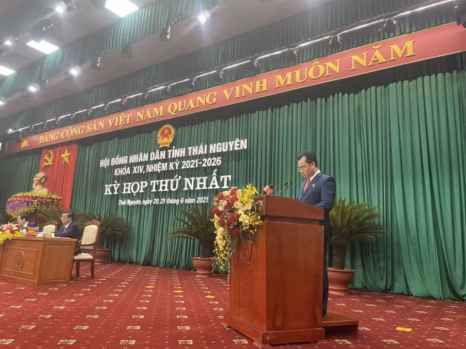 Ông Trịnh Việt Hùng tái đắc cử Chủ tịch UBND tỉnh Thái Nguyên nhiệm kỳ 2021-2026. Ảnh: Hữu Phương