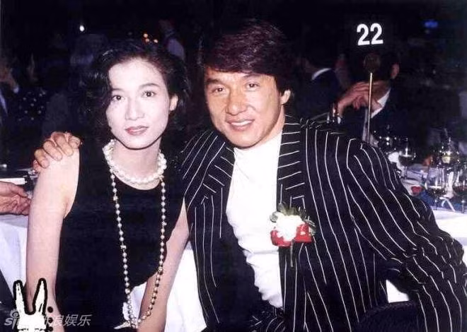 Ngô Ỷ Lợi và Thành Long.