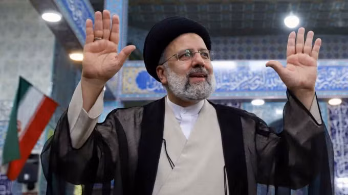 Ông Ebrahim Raisi giành chiến thắng trong cuộc bầu cử tổng thống Iran ngày 18 tháng 6 - Ảnh: Reuters