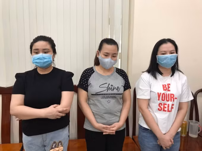Nhóm đối tượng tại Cơ quan Cảnh sát điều tra.