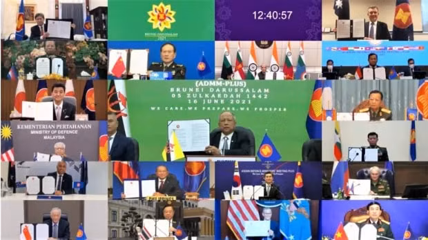 Bộ trưởng Quốc phòng Singapore cho biết Hội nghị Bộ trưởng Quốc phòng ASEAN ảo năm nay 'Plus vào ngày 16 tháng 6 rất hữu ích.' Ảnh: Bộ Quốc phòng Brunei