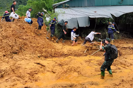 Giữ vững giá trị cốt lõi, làm mới phương thức phụng sự nhân dân