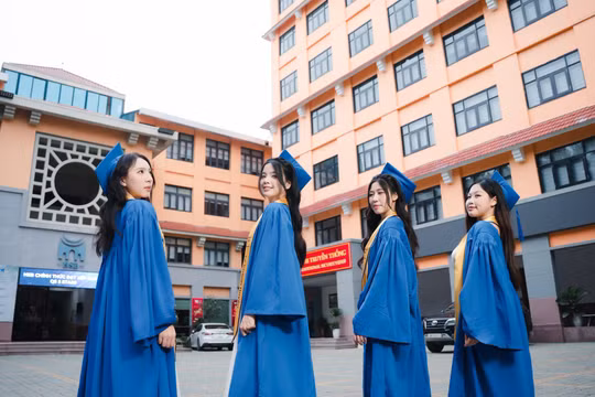 “Thước đo của sáp nhập không phải là biển tên mới lớn đến đâu, mà là chất lượng đào tạo...”