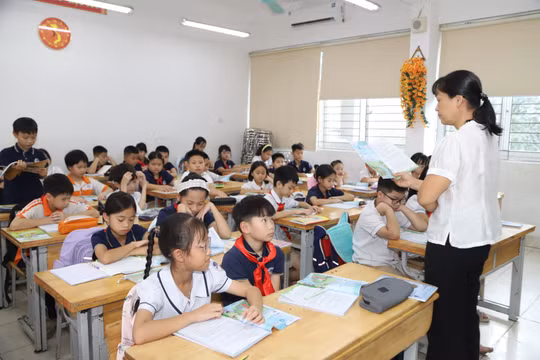 Đãi ngộ mới, kỳ vọng mới với đội ngũ nhà giáo