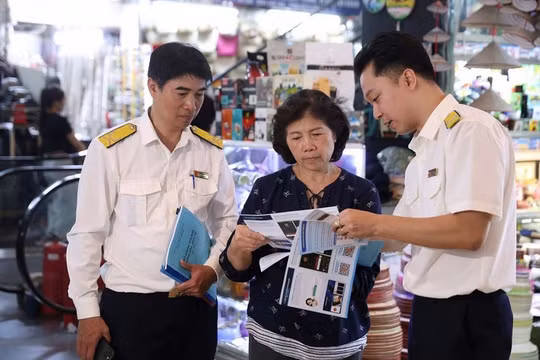 Tự kê khai thuế: Bài toán không dễ với hàng triệu hộ kinh doanh