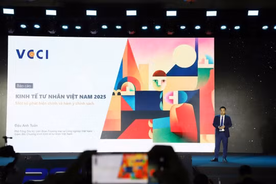 81,5% hộ kinh doanh cho biết bị sụt giảm doanh thu