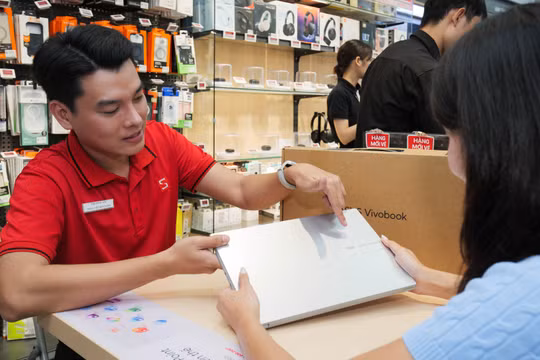 Điểm càng cao, ưu đãi càng lớn: Hãng laptop đồng loạt tung 'chiêu' hút khách
