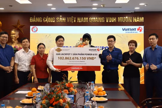 Một người Hàn Quốc trúng Jackpot 1 Vietlott hơn 102,8 tỷ đồng