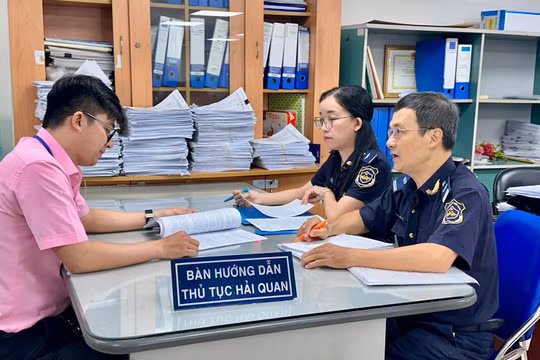 Chính phủ thúc 'đại phẫu' thủ tục hành chính: 'Thần tốc thì phải thần tốc hơn, táo bạo phải táo bạo hơn'
