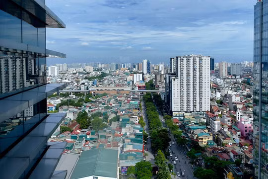 Làm cả năm không chi tiêu, người Hà Nội chỉ mua được hơn 2m2 căn hộ